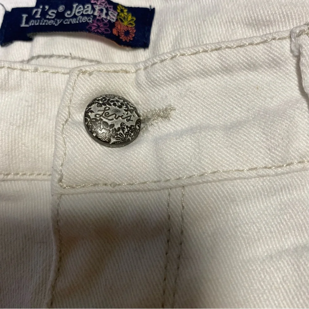 Levi’s Jeans Flap Pocket Shorts White Women’s Juniors 11 Denim Button Pocket